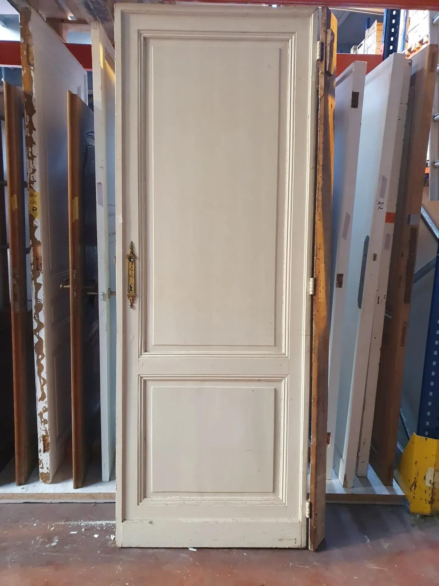 Porte ancienne à panneaux - 82*225,5