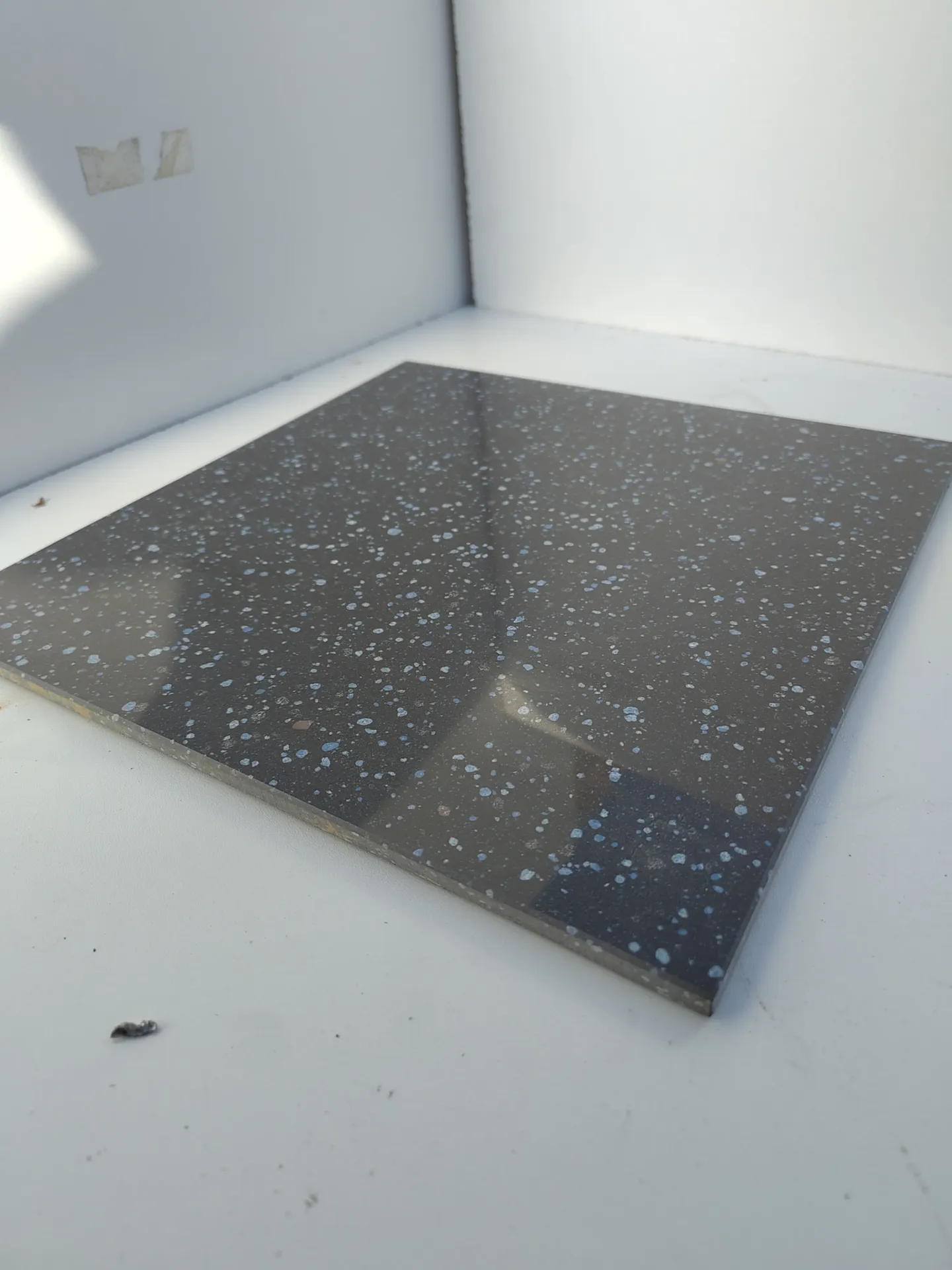 Carrelage Ceasar Grès Fine Porcellanato noir 30x30x0,86 cm (L)