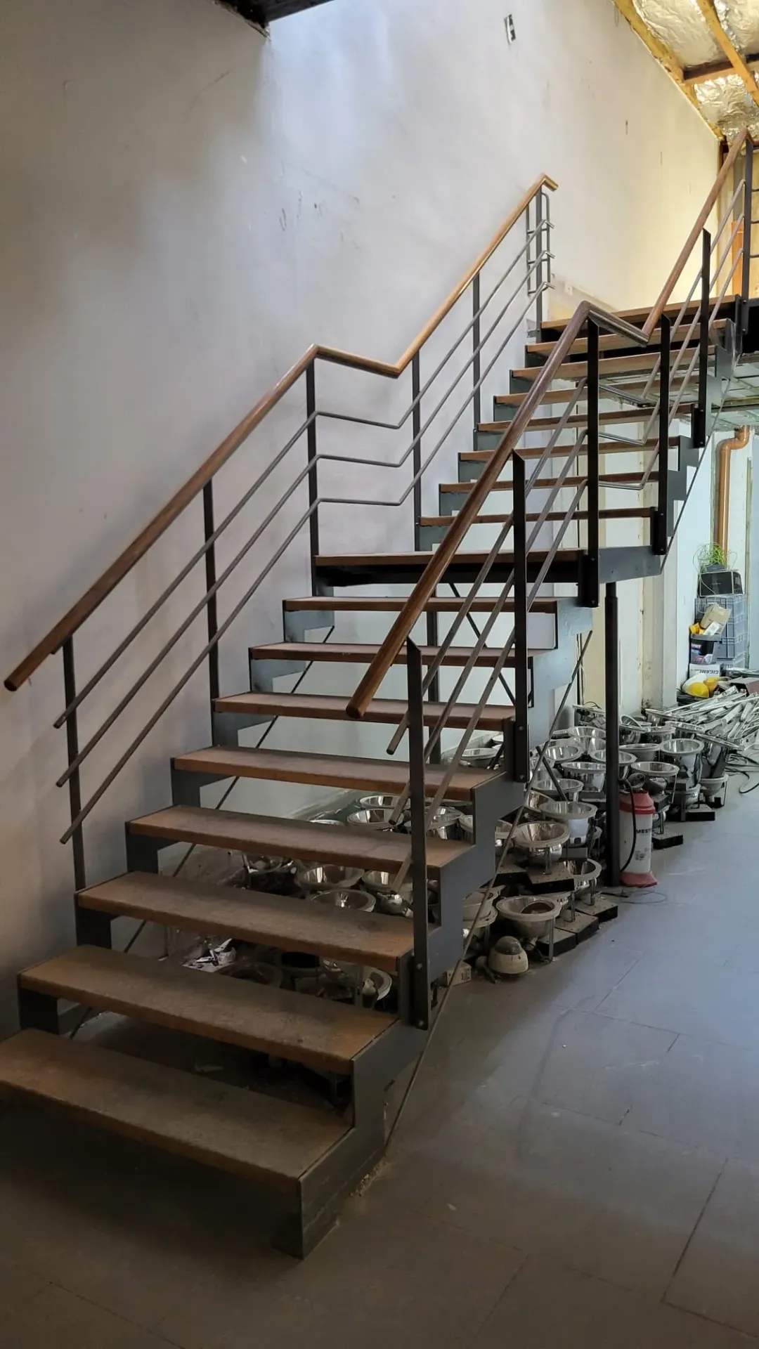 [EXT - Bailly] Escalier droit avec palier intérmédiaire