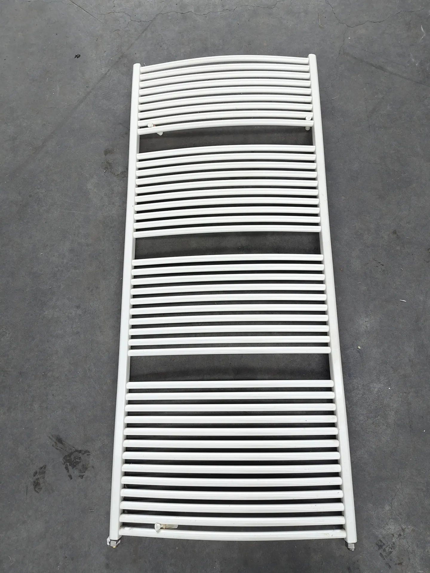 Radiateur sèche serviette 175x75x4 cm (L)