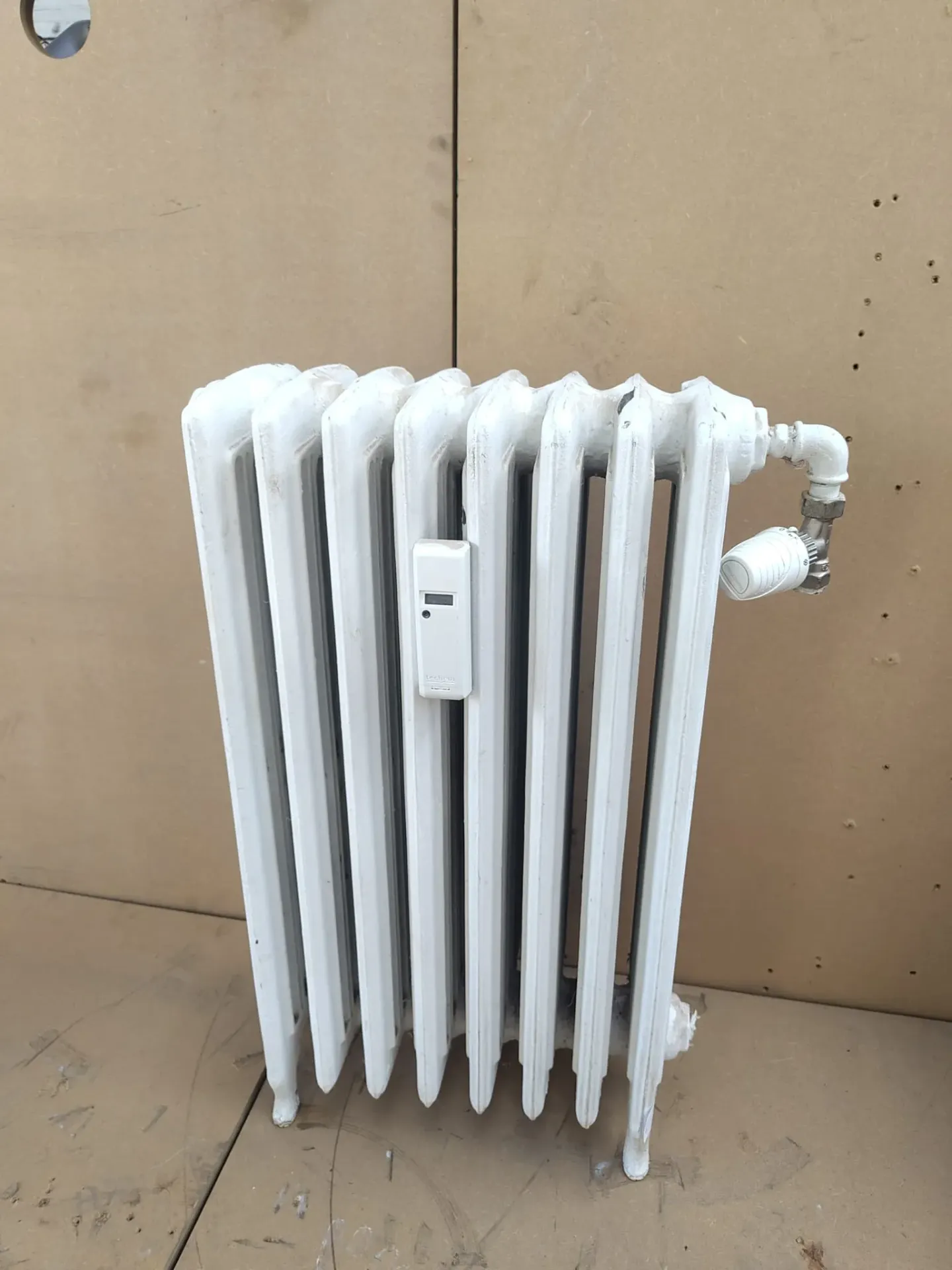 Radiateur sur pied en fonte 73x40x22 cm (L)