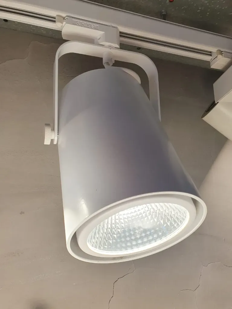 Spot Led Global Trac 3000 lumens
